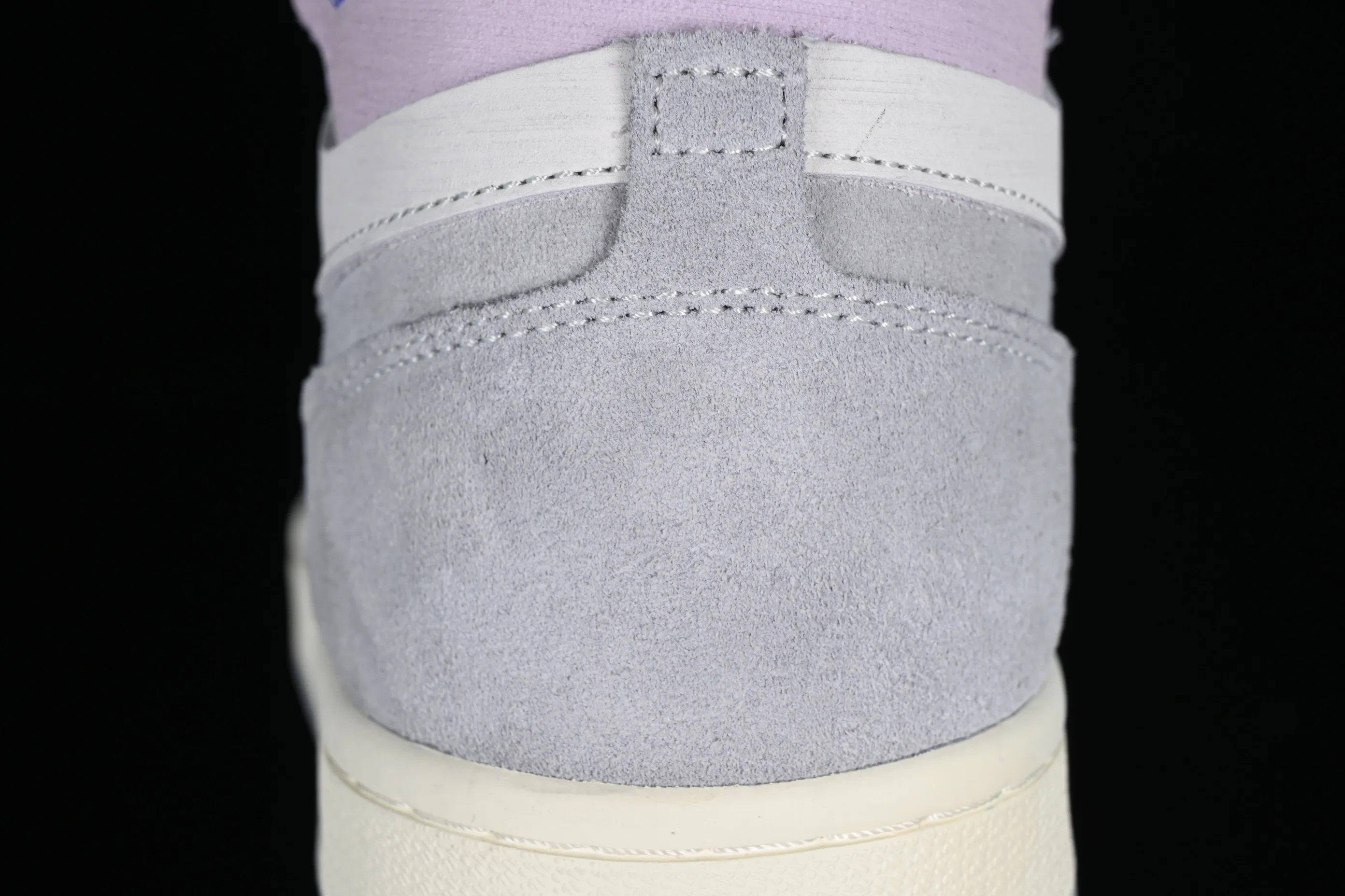 All categories Air Jordan Jordan series basketball shoes Air Jordan 1 High Air Jordan 1 Zoom CMFT AJ1 Joe 1 gray and purple color matching DV1305-005